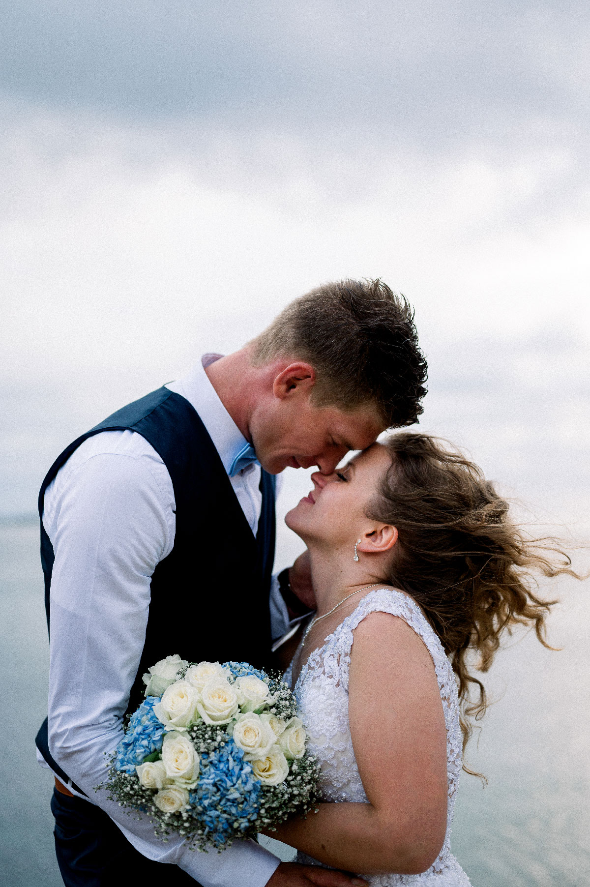 photo de couple de mariés