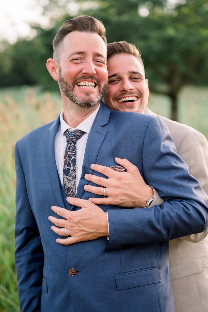 photo de couple de mariés homme